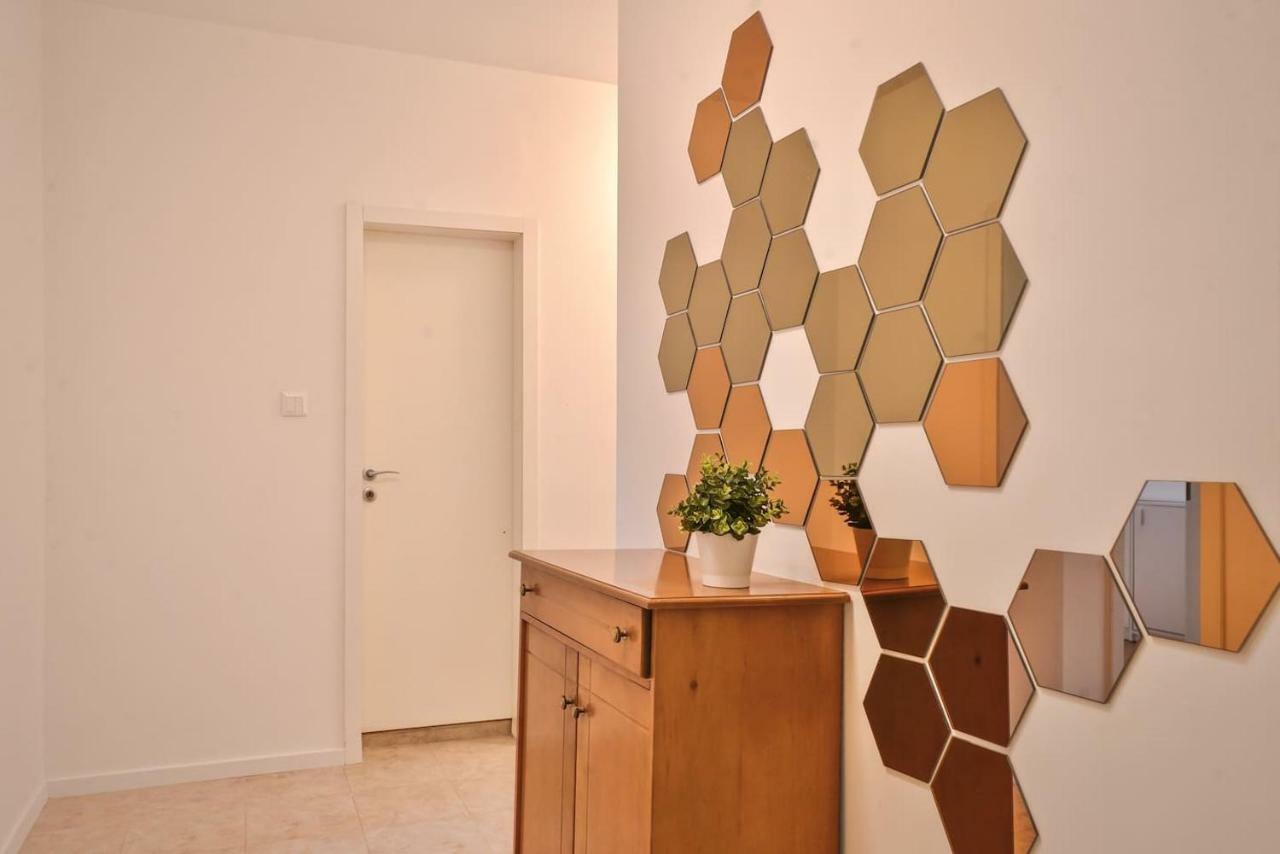 South Park, Vitosha View, 2-Bdr, 2-Bthr Apartment By Flat Mаnager Sofia Eksteriør bilde